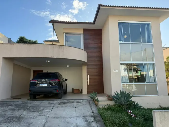 Casa Duplex no Condomínio dos Pássaros em Cabo Frio-RJ