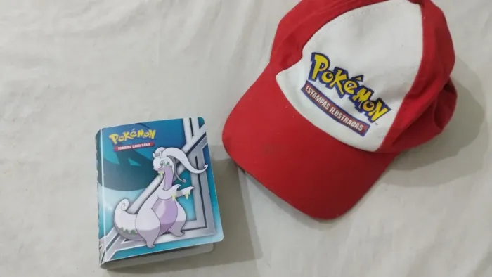 Kit Pokémon - Lote Cartas TCG + Brindes