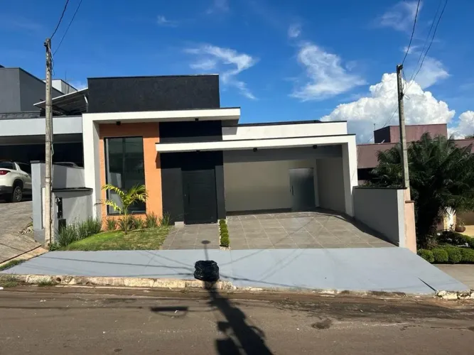 Casa com 3 dormitórios à venda, 188 m² por R$ 980.000 - Condomínio Monte Verde Tatuí/SP