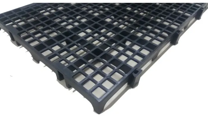 Palet Estrato Plástico Preto ( Tenho 25m)