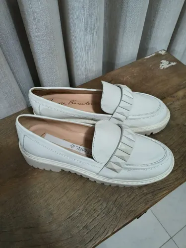mocassim luiza barcelos off white couro spikes 36 novo