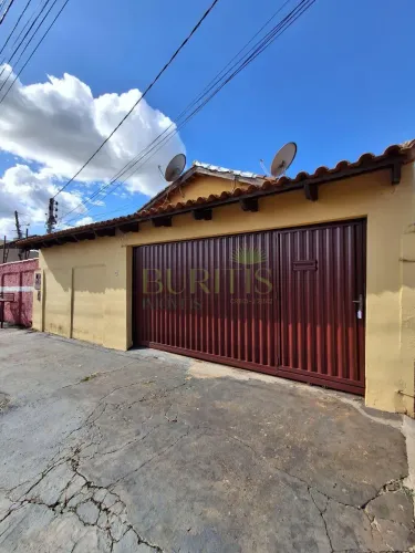 Casa para Locação com 3 quartos Vila Olinda, Rio Verde.