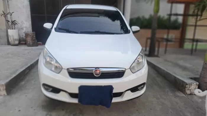 Fiat Grand Siena Essence 1.6 Flex 16V 2016