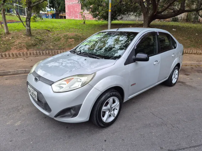 Ford Fiesta Sed. 1.6 8V Flex 4P 2012