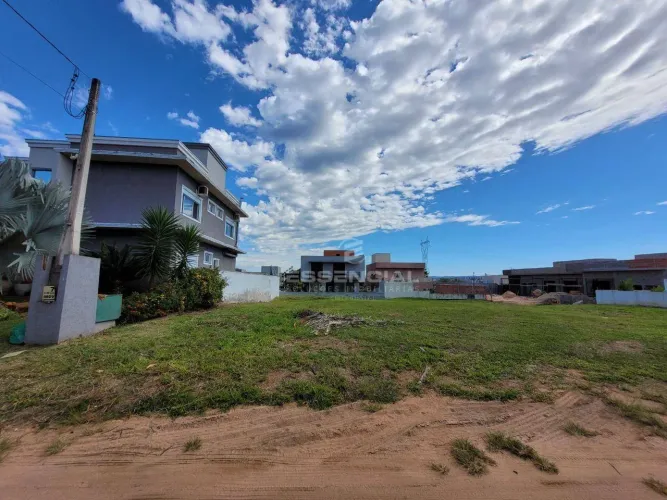 Terreno à venda, 420 m² por R$ 45.000,00 - Condomínio Ninho Verde II - Pardinho/SP
