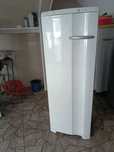 Freezer vertical frete grátis