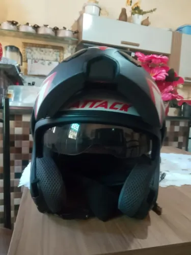 Capacete Articulado novo.