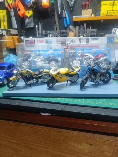 Lote de motos escala 1:18