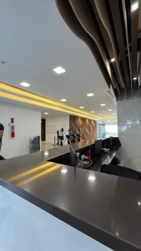 VENDE-SE SALA COMERCIAL NO EMPRESARIAL GRAND TOWER BOA VISTA, COM 35M2 E BANHEIRO PRIVATIV