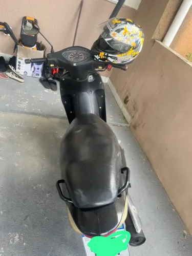 Vendo Biz + 40 mil rodados