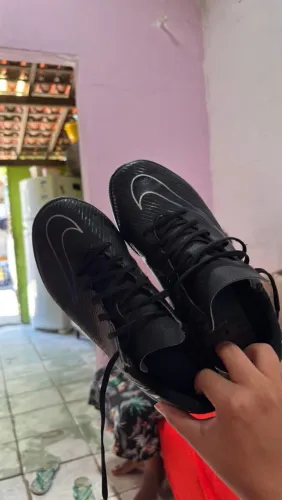 chuteiras esportivas