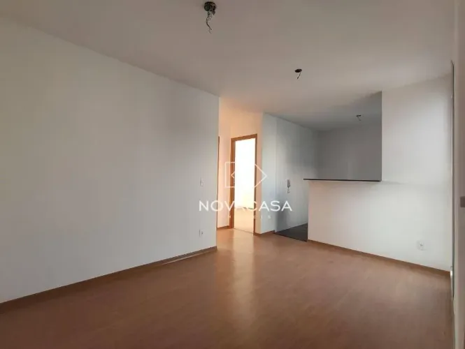Apartamento com 2 dormitórios para alugar, 44 m² por R$ 1.242,00/mês - Chácaras Del Rey -