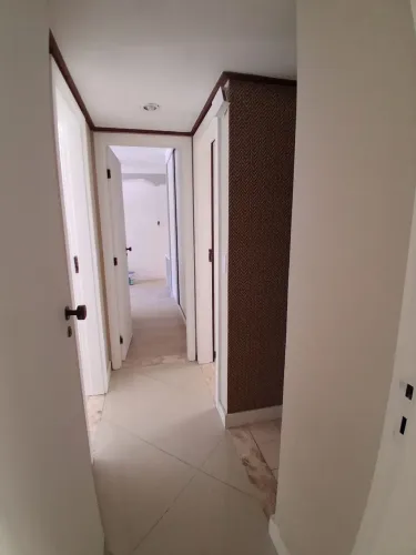 Apto 4/4 + dependência, no cidade jardim