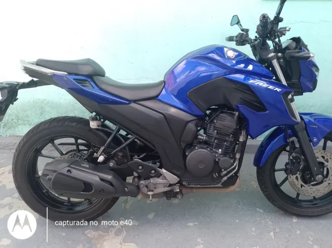 Vendo Fazer 250 super conservada e pouco rodada