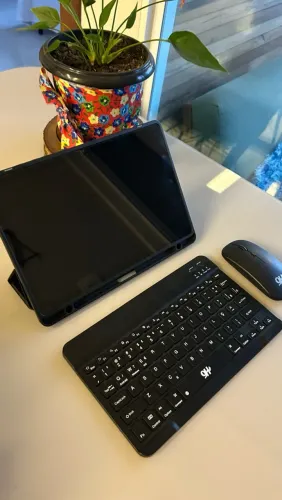 Samsung Galaxy Tab A9+ 64GB com Acessórios - Para Reparo ou Retirada de Peças