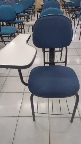 Cadeira escolar universitária 