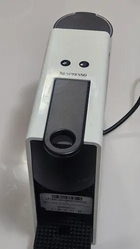 Cafeteira Essenza Mini + Peças para reposição