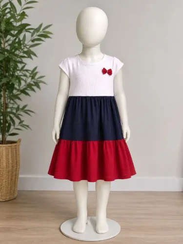 Vestido semi novo TAM 9/11 anos