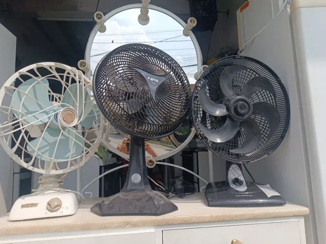 Ventiladores cada um 150 reais 