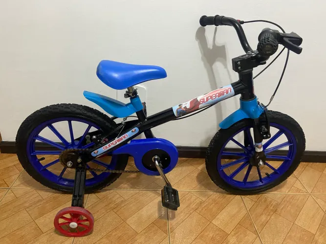 Bicicleta infantil aro 16 impecável R$ 310.00