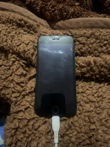 ? iPhone 7 64GB com defeitos - Para Conserto ou Peças
