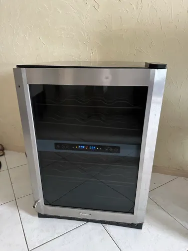 Adega de Vinhos Climatizada