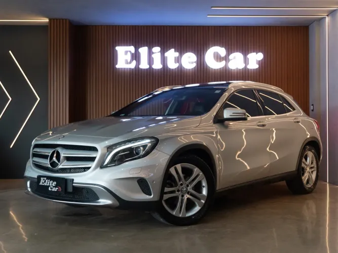 Mercedes-Benz GLA 200 Vision 1.6/1.6 TB 16V Flex Aut. 2015