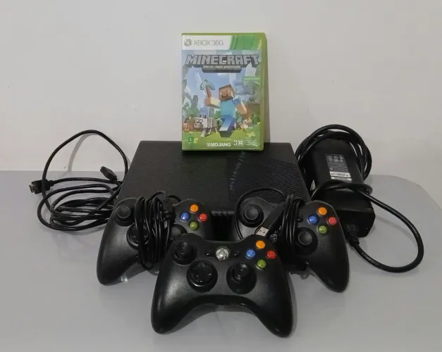 Xbox 360 + 3 controles + 9 jogos
