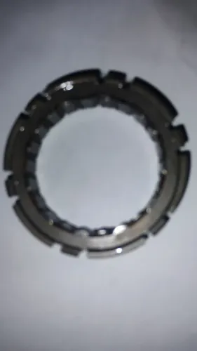 coroa de esferas ou gaiola de rolos