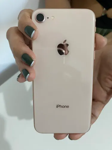 iPhone 8