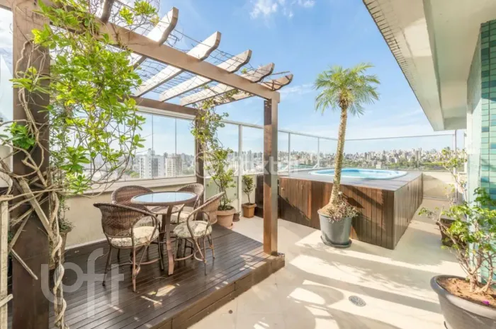 Cobertura à venda no Jardim Botânico com 143 m², 2 quartos, 2 vagas