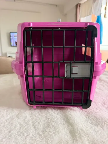 Transportadora Casinha Caixa de Transporte para Cães e Gatos MECPET Rosa Resistente