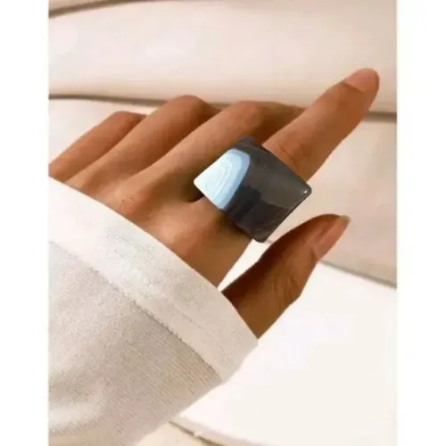 Anel Quadrado Feminino Preto Branco Resina Antialérgico Aro 25