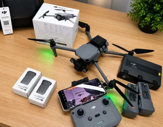 Drone DJI Mini 5 Pro Fly More Combo RC-N3) - (3 Baterias) (Sem Tela)