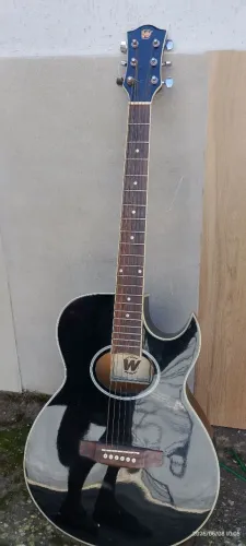 Vendo violão elétrico wolf, ótima marca ,para concerto !