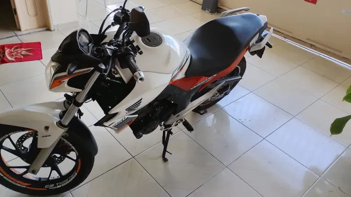 Vendo Cb Twister 2017
