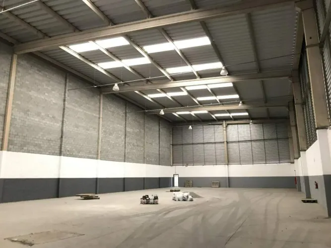 Galpão Industrial com 1.140 m² para alugar no Sertãozinho, em Mauá