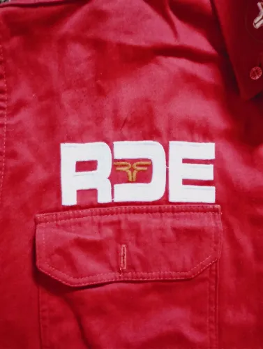 Vendo camisa Radade nova usada só uma vez 