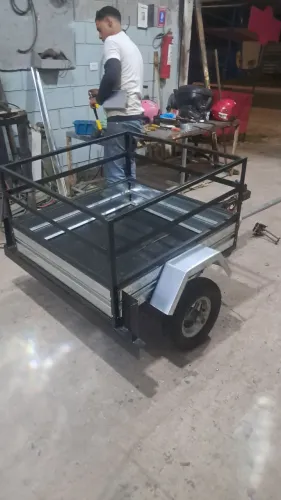 Carretinha reboque para moto