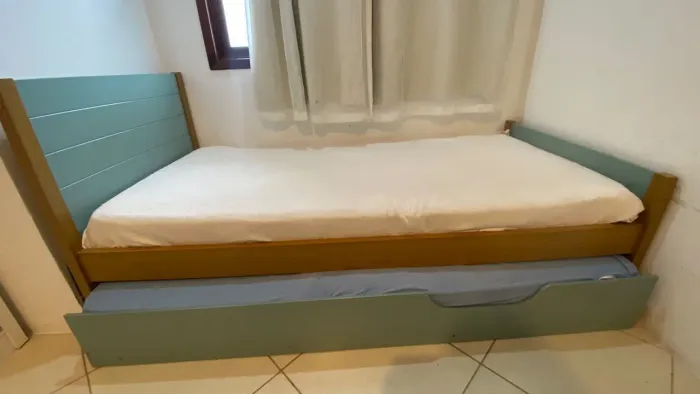 BI CAMA SOLTEIRO EM OTIMO ESTADO