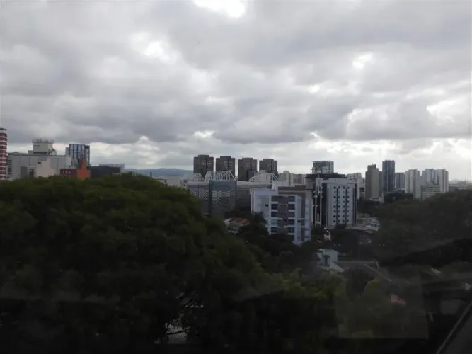 SALAS COMERCIAIS
