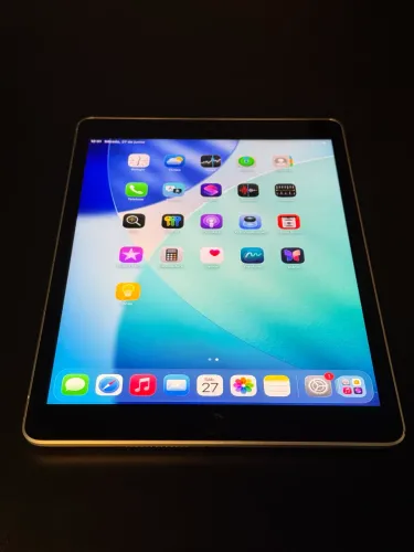 iPad 9º Geração Wi-Fi 64GB + Caneta