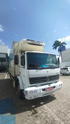 Mercedes 17.19 Ano 2014
