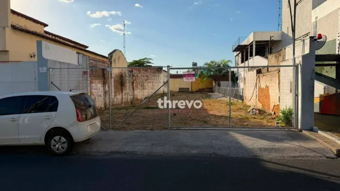 Terreno à venda, 360 m² por R$ 850.000,00 - Centro - Teresina/PI