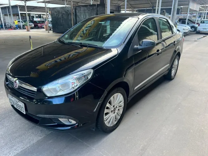 Fiat Grand Siena Essence 1.6 Flex 16V 2014