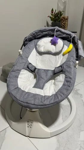 Cadeira de balanço elétrica para bebê nova