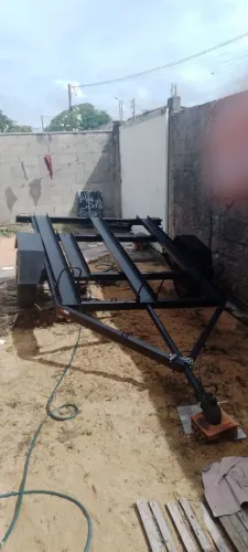 Carretinha para transporte de 3 motos