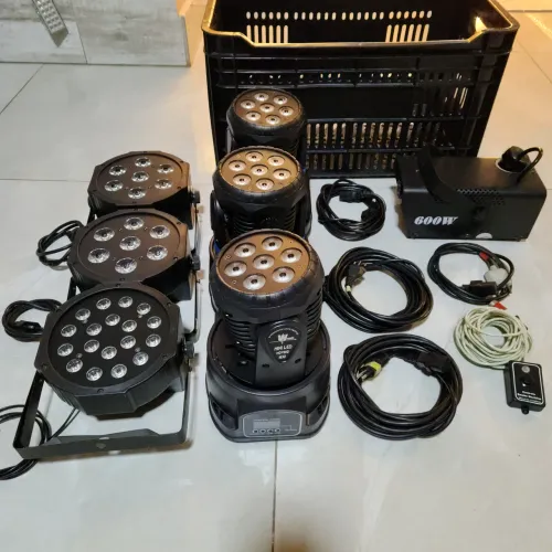 Kit Iluminação 3 Moving mesa DMX 3 PARLEDS 1 MÁQUINA de fumaça 