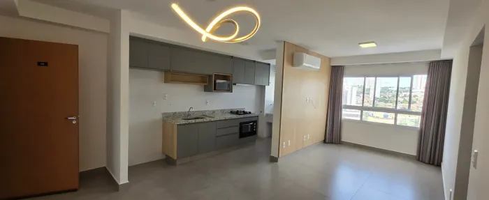 Apartamento Mobiliado no Centro com 2 Suítes Katedral