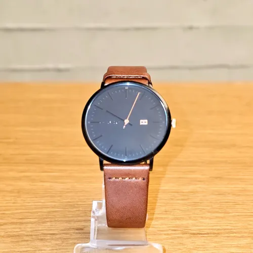 Relógio Tommy Hilfiger James 40 Masculino com Mostrador Preto e Couro